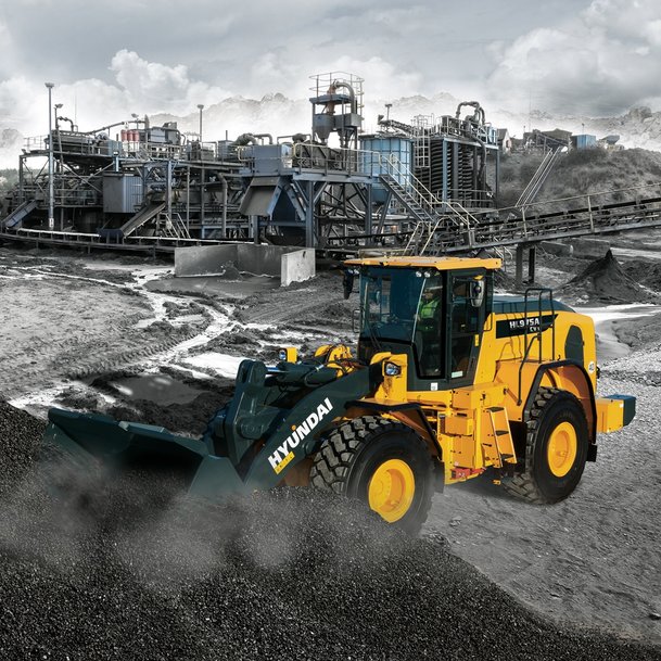 Hyundai Construction Equipment Europe introduces the HL975A CVT wheel loader